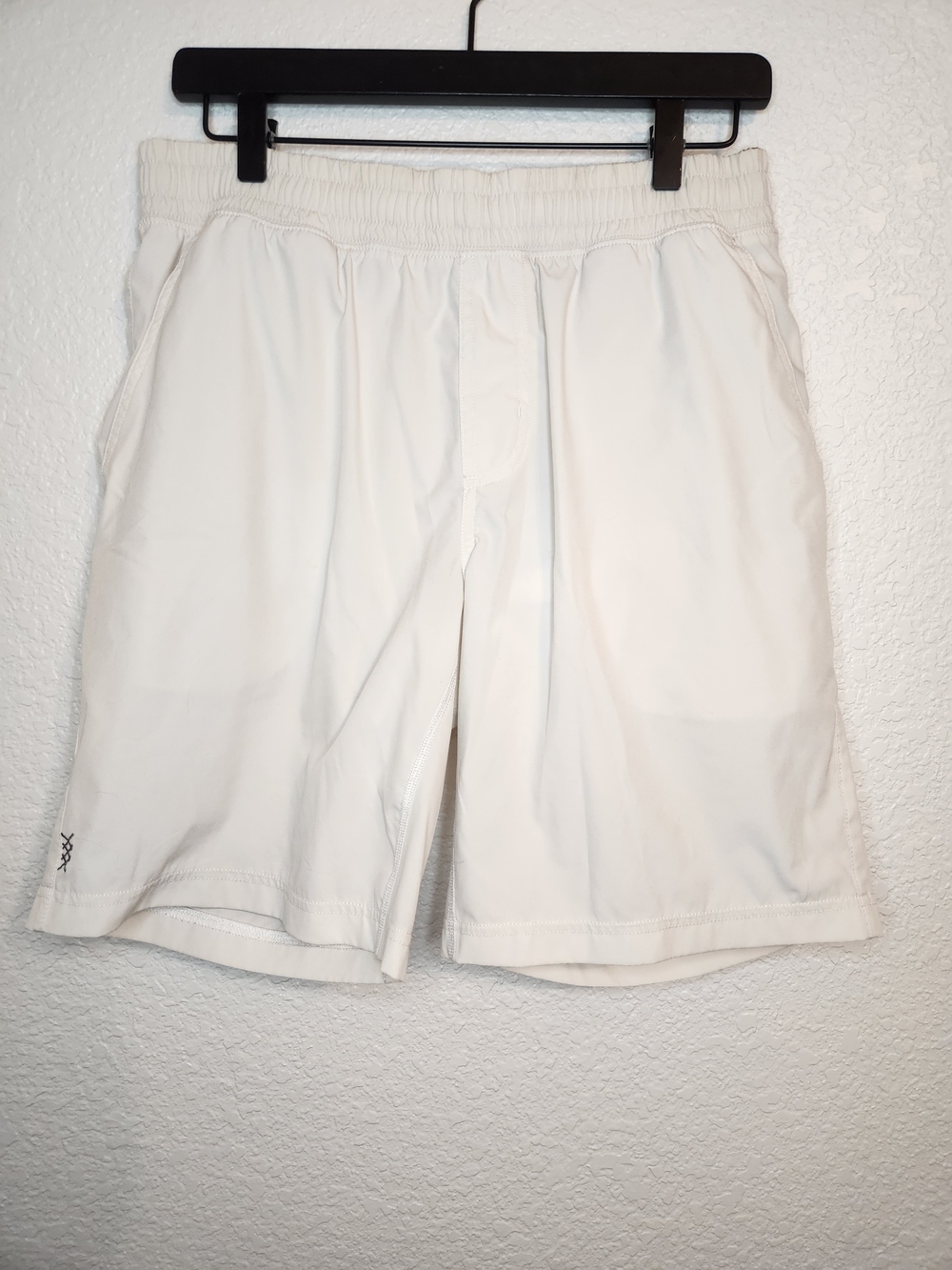 RHONE Men's White Athletic Shorts size M